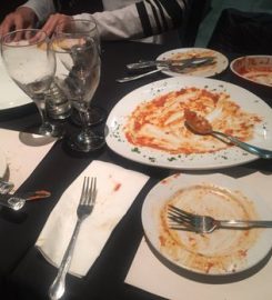 LuisaÕs Pizza And Pasta