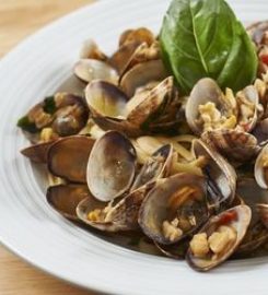 LenaÕs Italian Kitchen